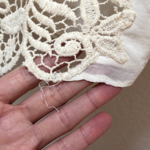 Silk tank with lace cut-out - Picture 4 of 6